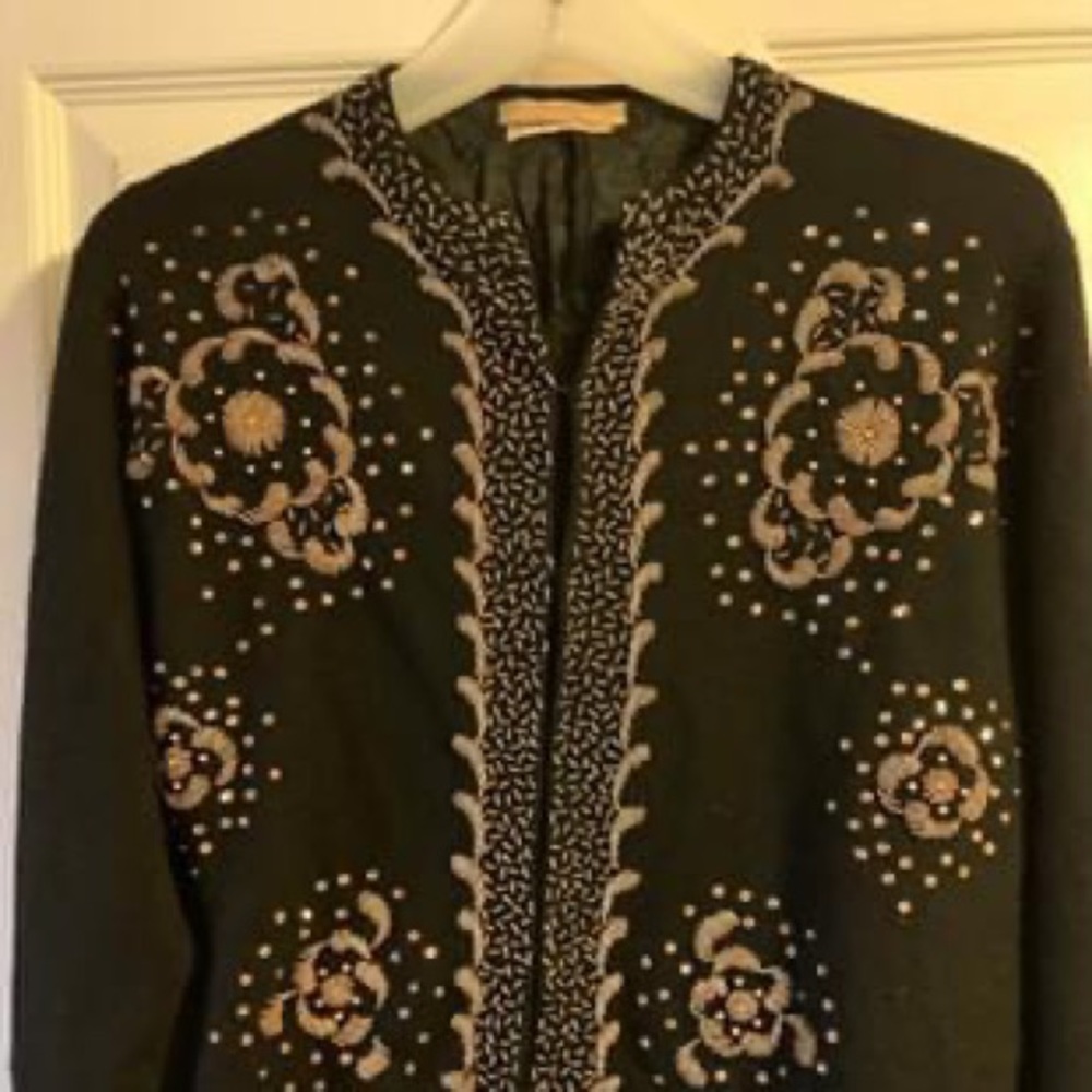 Vintage (1950’s-60’s) ladies lambs wool sweater